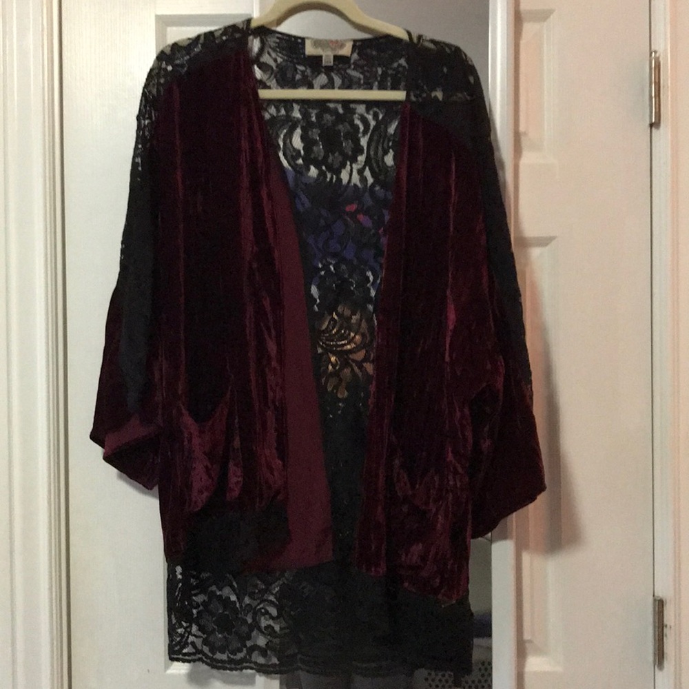 Lace and velvet kimono